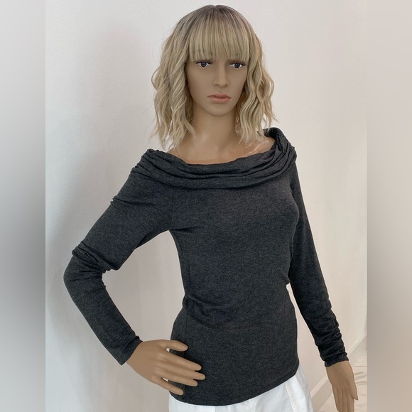 NWOT Pretty Max Studio Grey Off the Shoulder Feminine Top - Picture 1 of 9